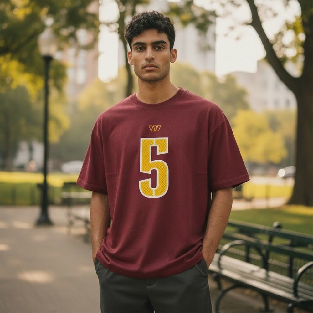 JAYDEN DANIELS #5 Washington Commanders Men’s Small Jersey Style T-Shirt